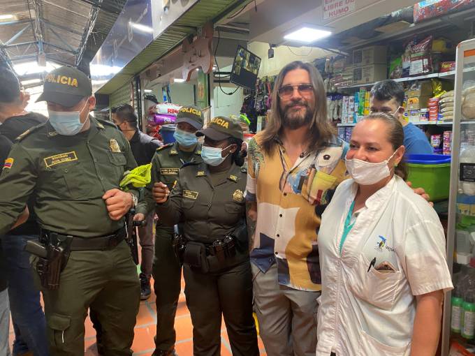 Discovery con la chef Carmen y Juanes en La Plaza MInorista.