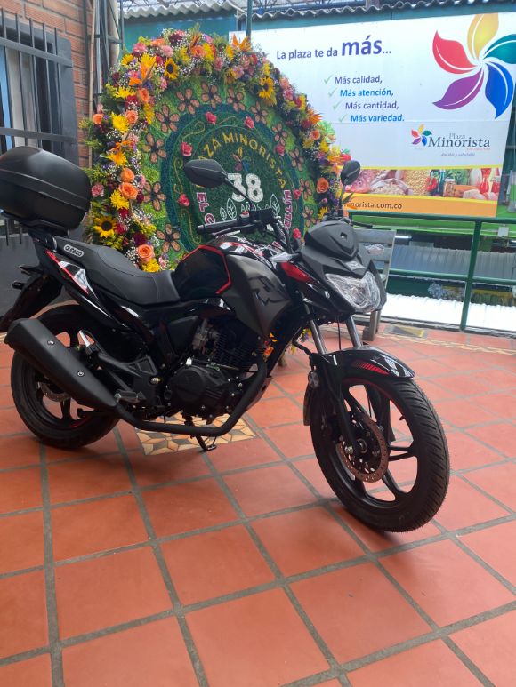 Aniversario 38  de Nuestra Plaza Minorista -José María Villa