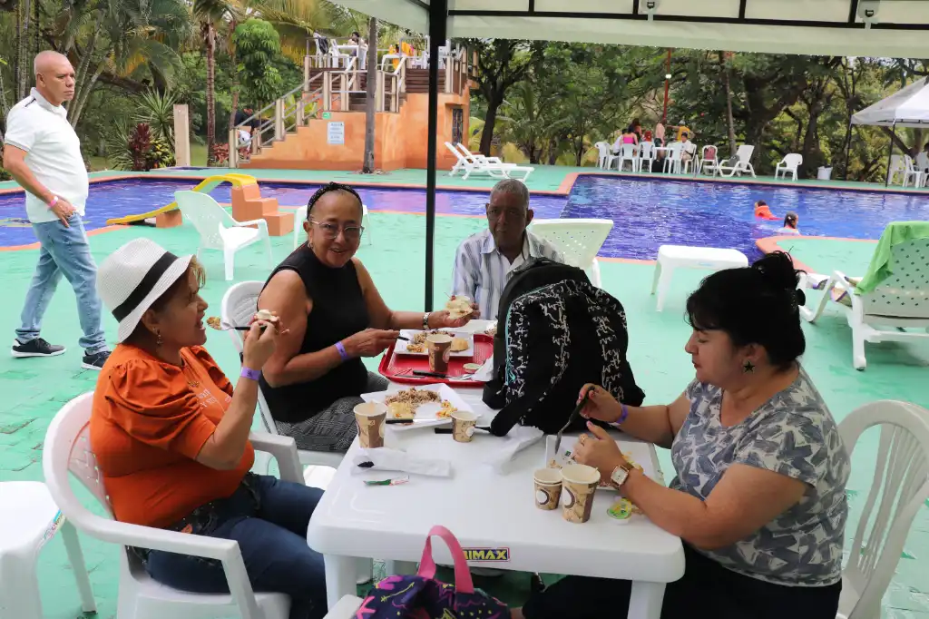 Día de Sol asociados, comerciantes y familiares 2023.