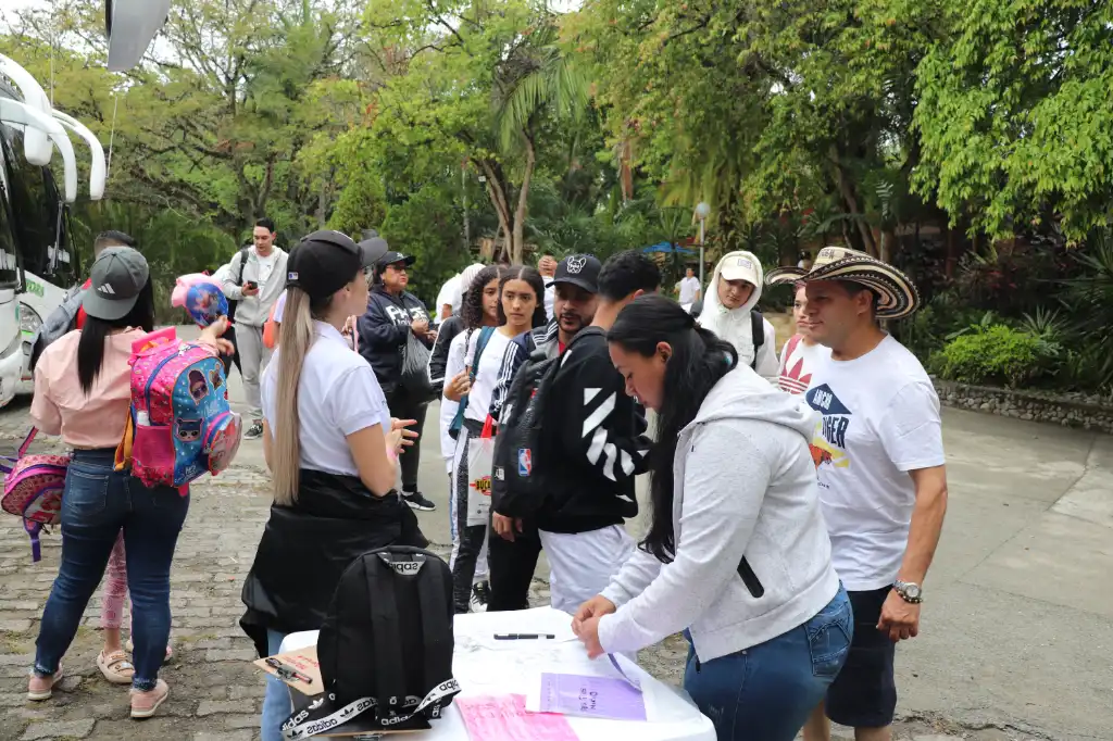 Día de Sol asociados, comerciantes y familiares 2023.